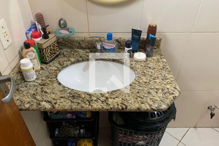 Banheiro da Suíte 1 de casa para alugar com 5 quartos, 180m² em Embaré, Santos