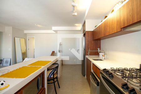 Sala e Cozinha de apartamento à venda com 2 quartos, 85m² em Pinheiros, São Paulo