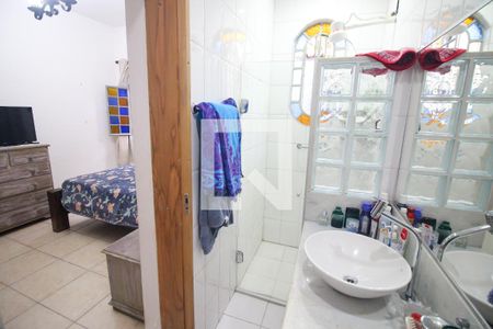 Suite Quarto 1 de casa para alugar com 4 quartos, 120m² em Novo Riacho, Contagem