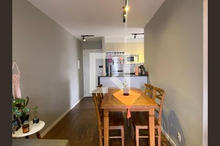 Sala de apartamento à venda com 2 quartos, 64m² em Vila Osasco, Osasco