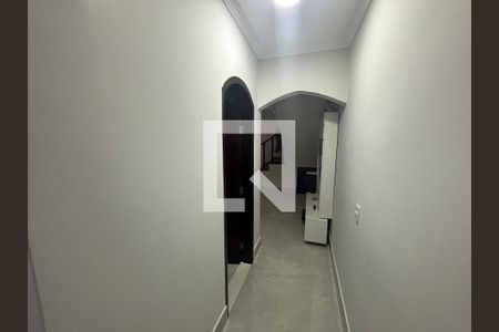 Corredor de casa para alugar com 3 quartos, 313m² em Lageado, Ferraz de Vasconcelos
