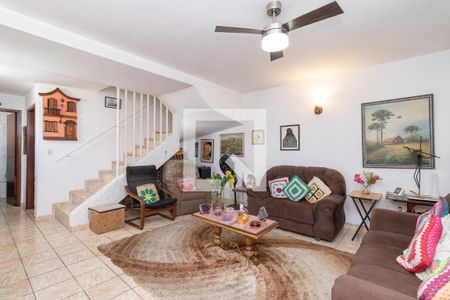 Sala de casa para alugar com 3 quartos, 204m² em Vila Dalila, São Paulo