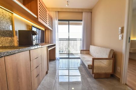 Sala/cozinha de apartamento para alugar com 1 quarto, 28m² em Liberdade, São Paulo