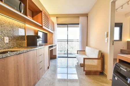 Sala/cozinha de apartamento para alugar com 1 quarto, 28m² em Liberdade, São Paulo
