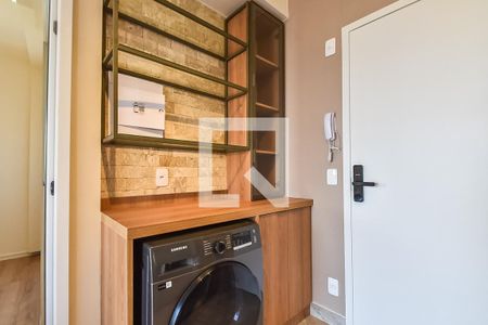 Sala/cozinha de apartamento para alugar com 1 quarto, 28m² em Liberdade, São Paulo