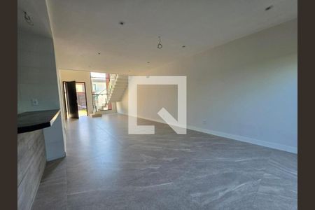 Casa de Condomínio à venda com 4 quartos, 250m² em Vargem Pequena, Rio de Janeiro