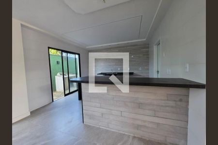 Casa de Condomínio à venda com 4 quartos, 250m² em Vargem Pequena, Rio de Janeiro