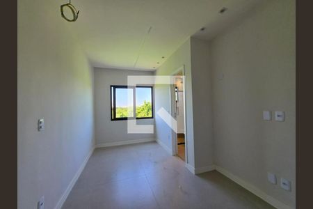 Casa de Condomínio à venda com 4 quartos, 250m² em Vargem Pequena, Rio de Janeiro