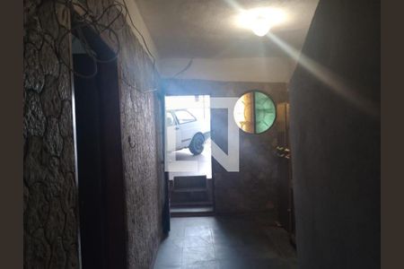 CORREDOR INTERNO de casa à venda com 5 quartos, 284m² em Jardim D’abril, Osasco