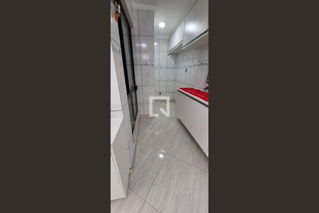 Cozinha de apartamento para alugar com 2 quartos, 82m² em Jardim Armação, Salvador
