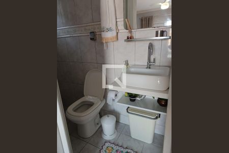 WC de casa à venda com 4 quartos, 303m² em Jardim das Flores, Osasco