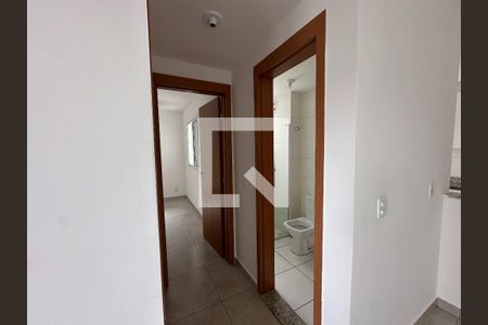 Corredor de apartamento para alugar com 2 quartos, 46m² em Jardim California, Jacareí