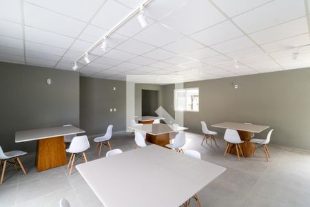 Área comum - Salão de festas de apartamento para alugar com 3 quartos, 57m² em Guarujá, Porto Alegre