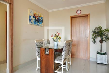 Sala  de apartamento à venda com 3 quartos, 102m² em Esplanada, Belo Horizonte