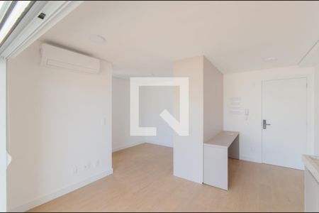 Sala/Quarto de kitnet/studio para alugar com 1 quarto, 30m² em Vila Dom Pedro I, São Paulo