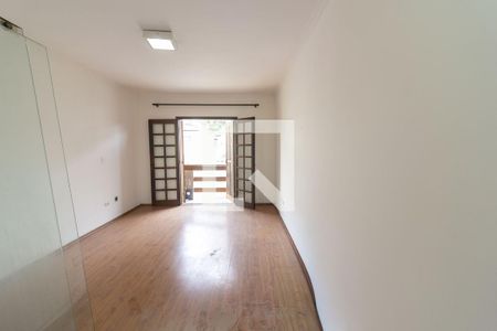 Quarto 1 - Suíte de casa para alugar com 3 quartos, 135m² em Jardim Luanda, São Paulo