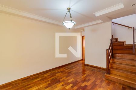Sala de casa para alugar com 3 quartos, 135m² em Jardim Luanda, São Paulo