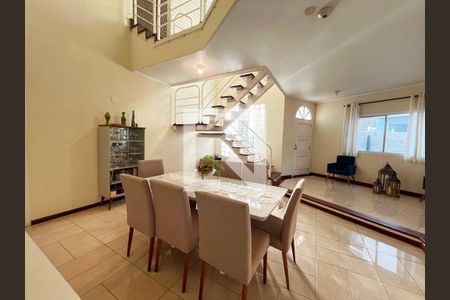 Casa à venda com 5 quartos, 433m² em Jardim Paiquere, Valinhos