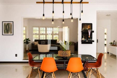 Casa à venda com 5 quartos, 327m² em Parque Residencial Maison Blanche, Valinhos