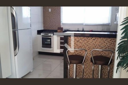 Casa à venda com 3 quartos, 278m² em Colina dos Pinheiros, Valinhos
