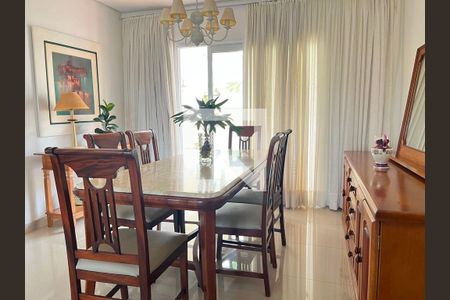 Casa à venda com 3 quartos, 242m² em Condominio Residencial Terras do Oriente, Valinhos