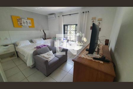 Casa à venda com 3 quartos, 297m² em Vila Embare, Valinhos