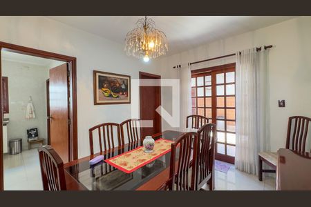Sala de casa à venda com 3 quartos, 206m² em Santo Amaro, São Paulo