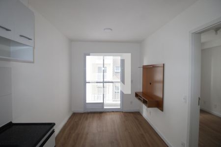 Sala / Cozinha de apartamento para alugar com 1 quarto, 26m² em Parada Xv de Novembro, São Paulo
