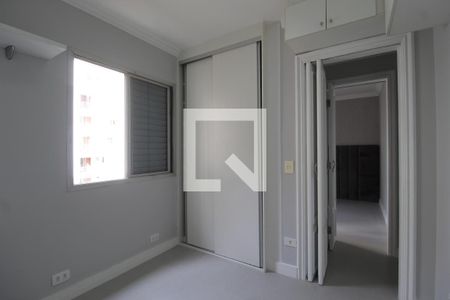 Quarto 1 de apartamento para alugar com 2 quartos, 50m² em Moema, São Paulo