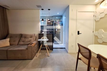 Sala de apartamento para alugar com 2 quartos, 65m² em Maria Paula, Niterói