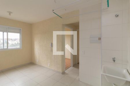 Sala/Cozinha de apartamento para alugar com 2 quartos, 32m² em Colônia (zona Leste), São Paulo