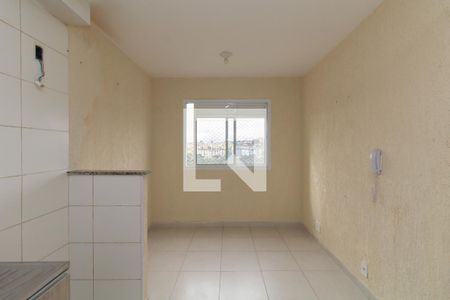 Sala/Cozinha de apartamento para alugar com 2 quartos, 32m² em Colônia (zona Leste), São Paulo