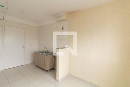 Sala/Cozinha de apartamento para alugar com 2 quartos, 32m² em Colônia (zona Leste), São Paulo