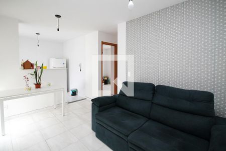 Sala de apartamento para alugar com 2 quartos, 45m² em Lajeado, Cotia