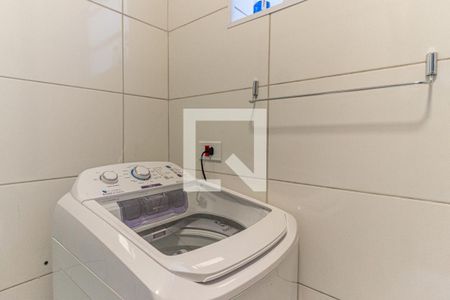 Banheiro de kitnet/studio para alugar com 1 quarto, 33m² em Vila Buarque, São Paulo