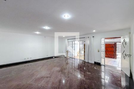 Sala de casa de condomínio para alugar com 3 quartos, 400m² em Cambuci, São Paulo