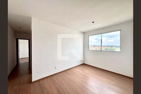 Corredor de apartamento para alugar com 2 quartos, 47m² em Tijuca, Belo Horizonte
