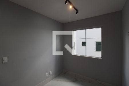 Quarto 1 de apartamento para alugar com 2 quartos, 72m² em Copacabana, Belo Horizonte
