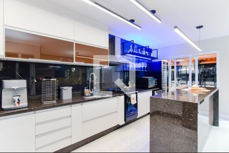 Cozinha de casa de condomínio para alugar com 3 quartos, 127m² em Portal dos Gramados, Guarulhos
