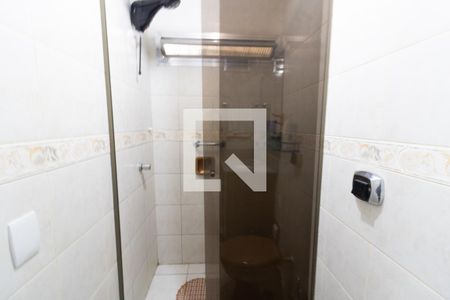 Banheiro de apartamento para alugar com 2 quartos, 50m² em Nonoai, Porto Alegre