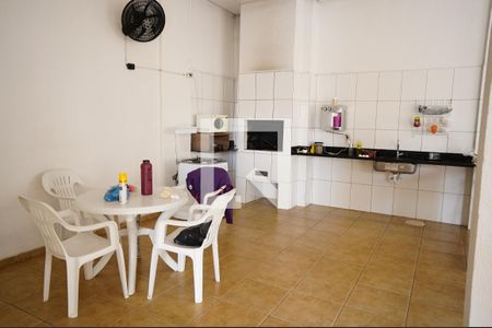 Apartamento à venda com 3 quartos, 84m² em Setor Faicalville, Goiânia