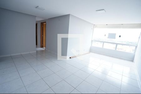 Apartamento à venda com 3 quartos, 84m² em Setor Faicalville, Goiânia