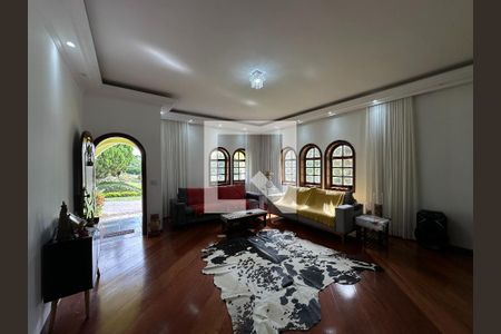 Sala de casa de condomínio para alugar com 5 quartos, 435m² em Jardim California, Jacareí