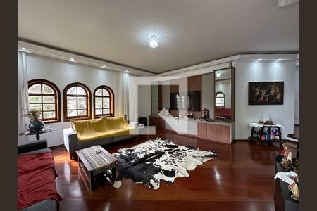 Casa de Condomínio para alugar com 5 quartos, 435m² em Jardim California, Jacareí
