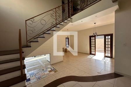 Sala de casa de condomínio para alugar com 3 quartos, 350m² em Loteamento Villa Branca, Jacareí