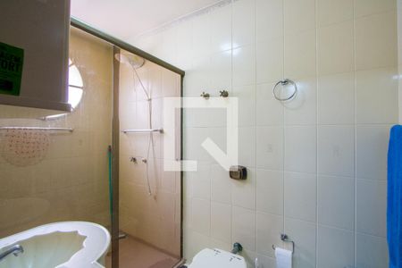 Banheiro da Suíte de casa à venda com 3 quartos, 160m² em Vila Scarpeli, Santo André