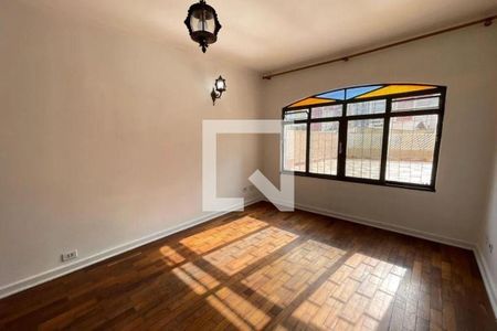 Casa à venda com 4 quartos, 200m² em Jardim Esmeralda, São Paulo