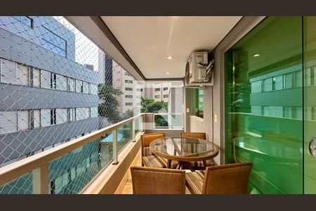 Varanda  de apartamento à venda com 3 quartos, 105m² em Funcionários, Belo Horizonte