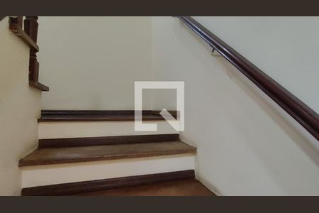 Corredor de casa à venda com 4 quartos, 250m² em Vila Sao Vicente, São Paulo
