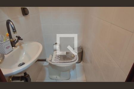Lavabo de casa à venda com 4 quartos, 250m² em Vila Sao Vicente, São Paulo